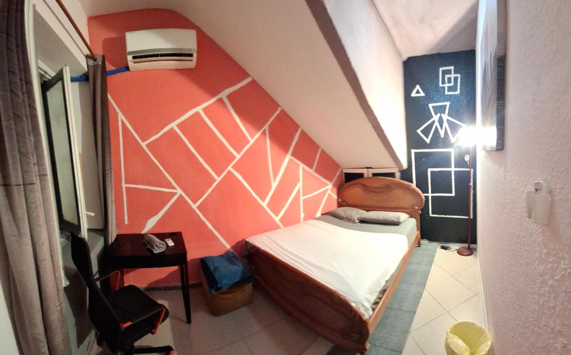 Hostel Duque Rivas - Madrid — Fotos 3